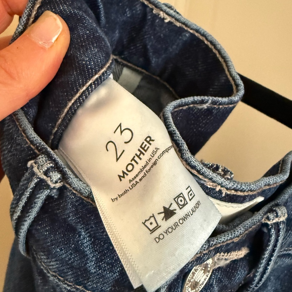 MOTHER half pipe jeans - size 23 - did you bring me anything wash - Picture 5 of 5